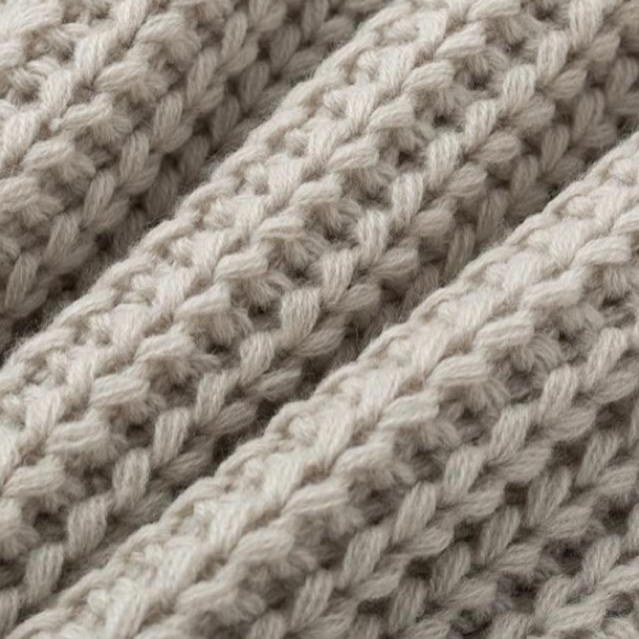 Cable Knit Turtle Neck Lela Sweater - Picture 4 of 4